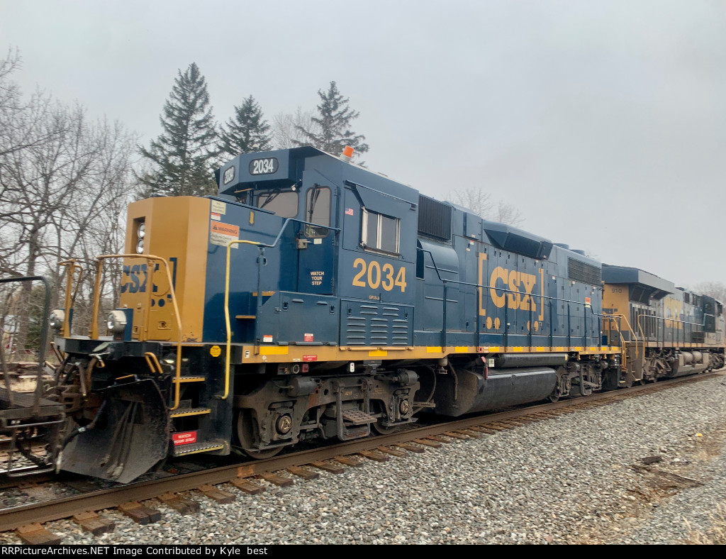 CSX 2034 on Q560